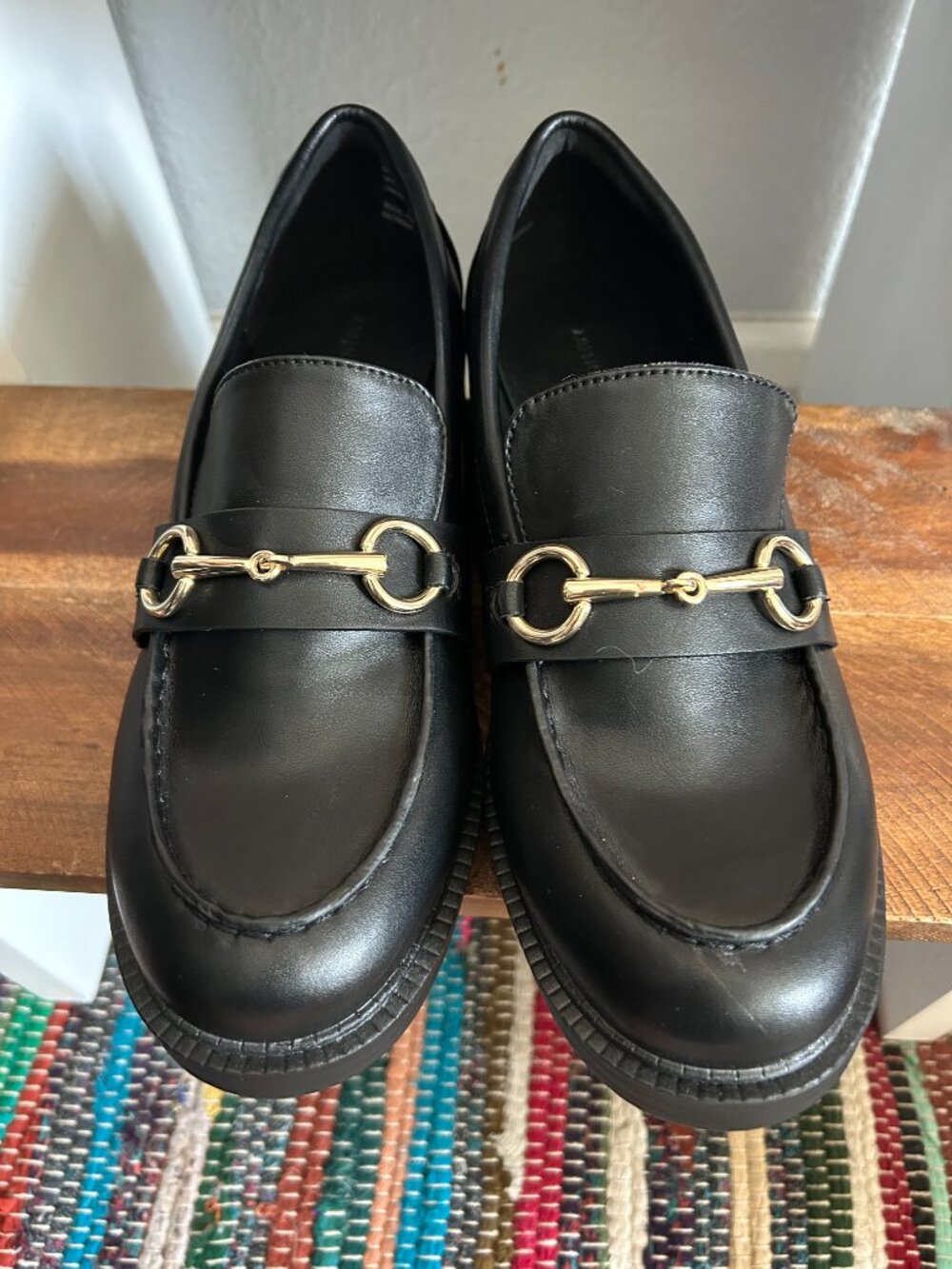 American Eagle Black Faux Leather Loafers Gold Horsebit Women's Size 8
